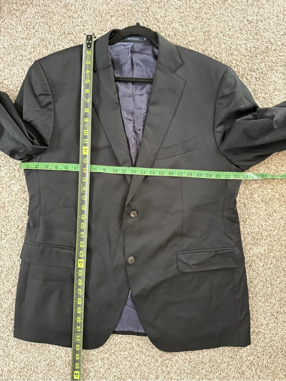 Suitsupply classic black